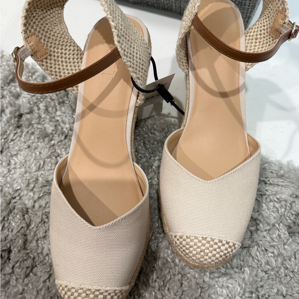 Loft espadrille wedges.  Size 9.  Never worn - Picture 6 of 10